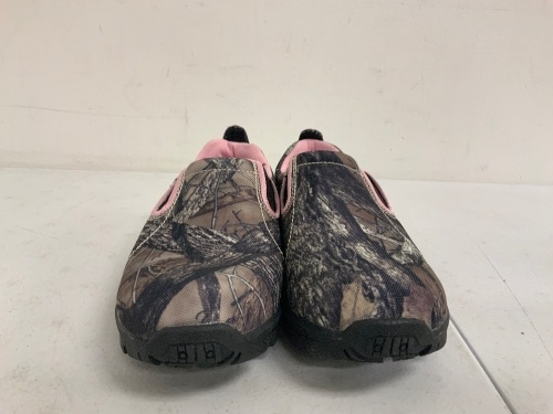 Red Head Womens Slip Ons, 8M, E-Comm Return - Lot 682