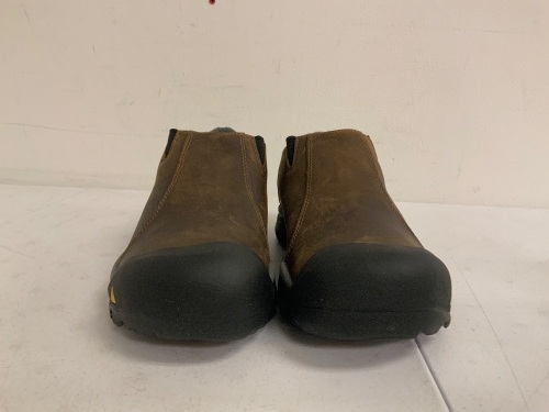 Keen Mens Slip Ons, 8.5, Appears New, Sold as is - Lot 709