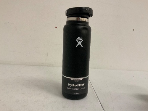 HydroFlask 40oz, E-Comm Return, Dented - Lot 723