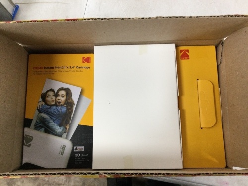 Kodak Photo Printer Gift Bundle - Lot 1397