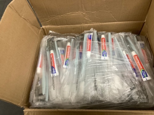 Disposable Toothbrushes with Toothpaste 200pcs - Lot 1633