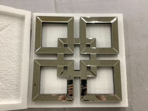 Silver Mirrored Wall Decor 16x16" - Cracked - Lot 626