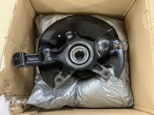 698-479 Steering Knuckle & Wheel Hub Bearing Assembly - Lot 756