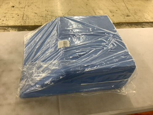 8" Ortho Bed Wedge  - Lot 682
