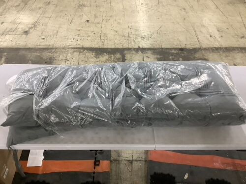 Outdoor Bench/Swing Cushion, 3' x 5'  - Lot 704