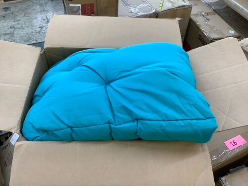 Outdoor Bench/Swing Cushion, 3' x 5'  - Lot 536