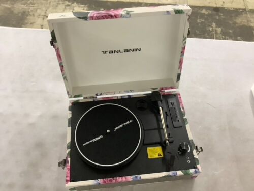 Vintage 3-Speed Bluetooth Record Player with Built-in Speakers - Lot 171