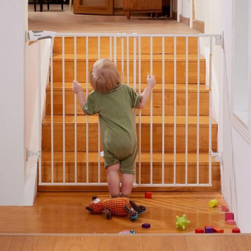 Babelio 34" Extra Tall Baby Gate with No Threshold Design Walk Thru Door, 26-43" - Lot 586