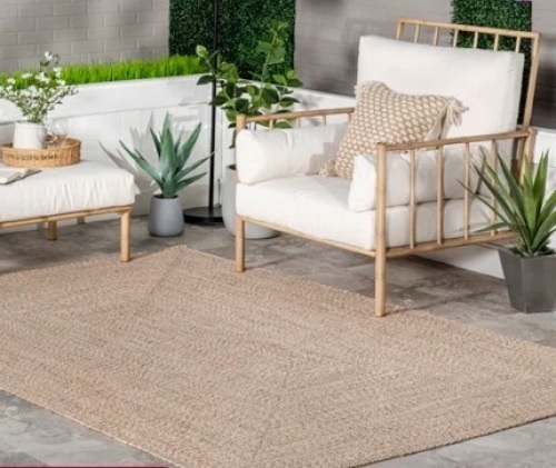 Patio rug 7'x10' beige - Lot 159