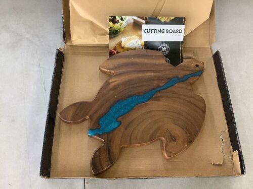 Sea Turtle Cutting Board - Blemishes  - Lot 303