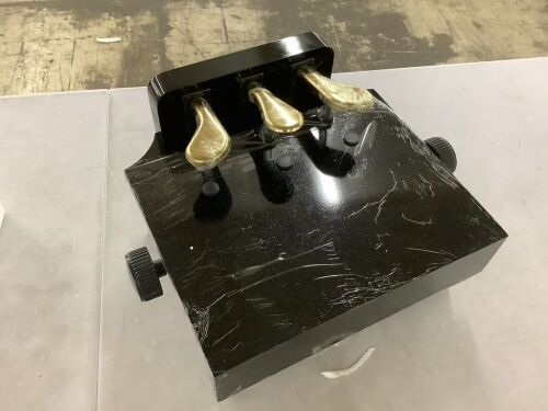 Piano Keyboard Pedal Extender - Lot 702