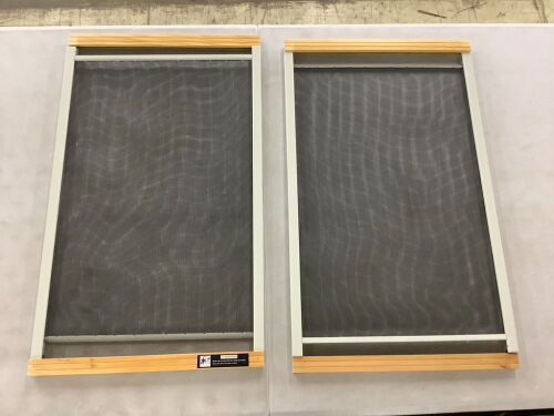 Lot of (2) Adjustable Window Screens - Lot 419