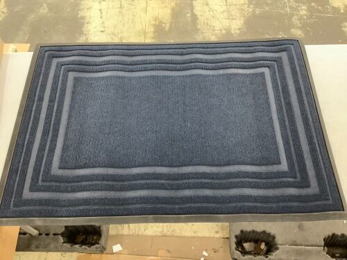 4' x 2' Rug  - Lot 185