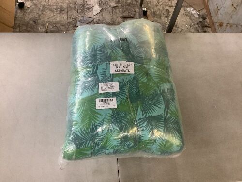 Chunful Tufted Back Patio Chair Cushion, 4 Pack  - Lot 642