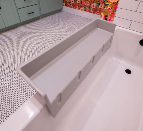 Tub Topper Bathtub Splash Guard Play Shelf Area - Lot 338