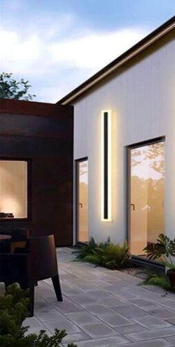 Outdoor LED Wall Light, Warm White, 39"  - Lot 467