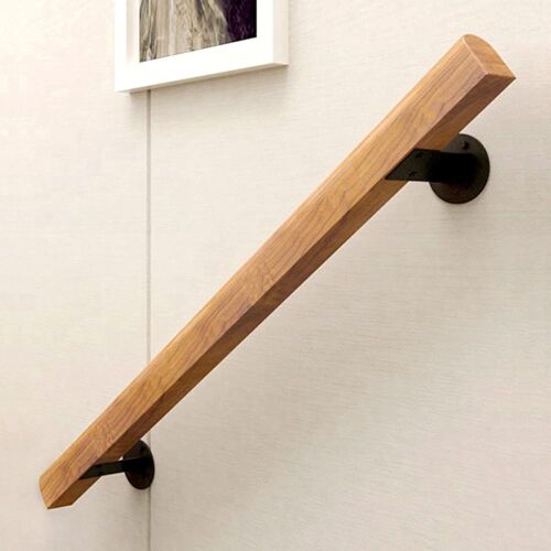 5FT Wooden Stair Handrail - Lot 490