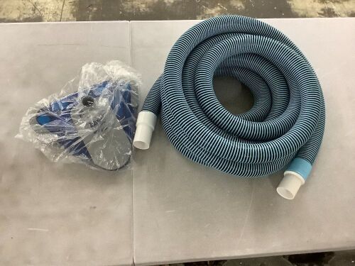 Pool Vacuum Head & Hose  - Lot 633