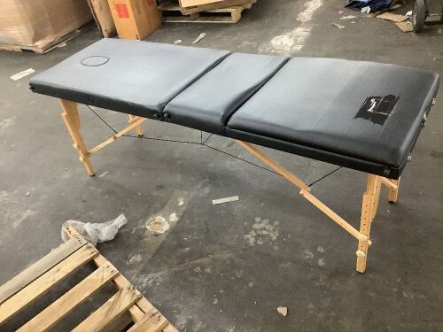 DOVANS Portable Professional Massage Table - Damaged Upholstery - Lot 272