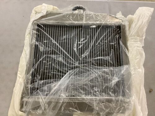 Radiator, Unknown Fit  - Lot 500