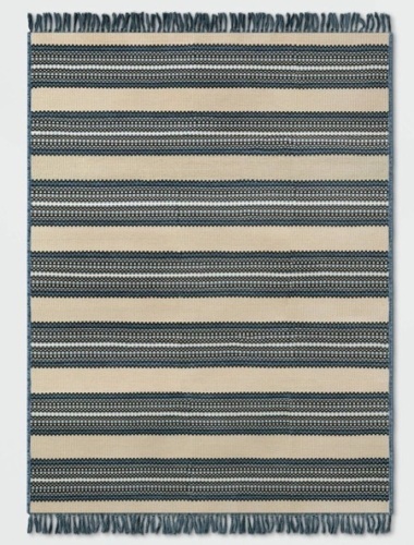 7' x 10' Stripe Outdoor Rug  - Lot 107