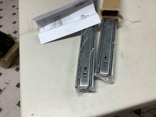 2 PairGobrico22-Inch...PairGobrico 22-Inch DrawerSlides - Lot 317