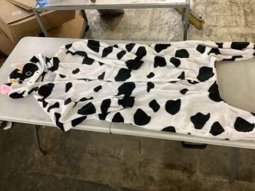 Funziez! Adult Cow Onesie, Large  - Lot 637