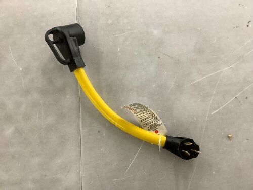 3 Prong Male Plug to 4 Prong Female Adapter Connector  - Lot 281