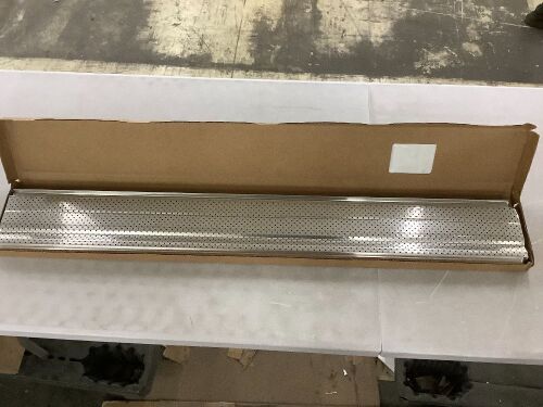 A-M Aluminum Gutter Guard 50' of 6"  - Lot 554
