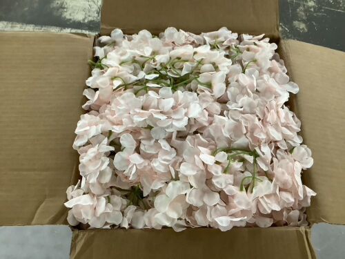 Artificial Flowers  - Lot 256