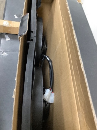 Radiator Cooling Fan for Unknown Vehicle - Lot 2696