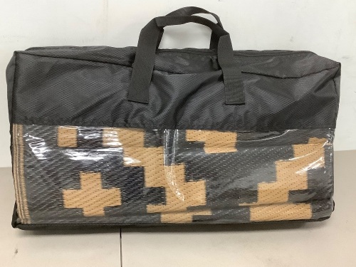 Large Indoor/Outdoor Rug - Lot 2800