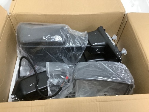 Left and Right Side Towing Mirrors - Lot 2809
