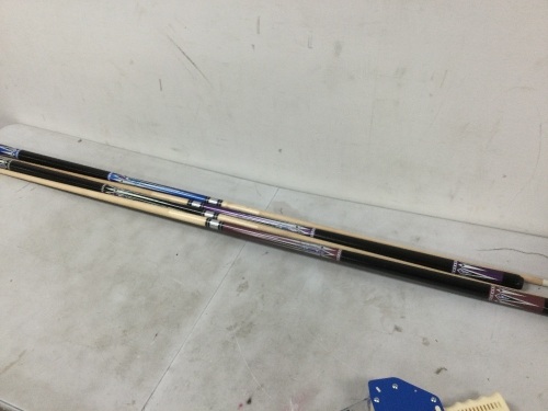 Set of 4 Pool Sticks - Lot 2799