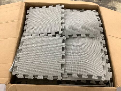 Interlocking Foam Play Mat  - Lot 319