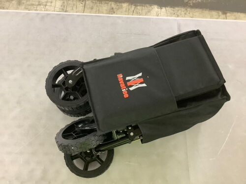 Navatiee Collapsible Wagon  - Lot 377