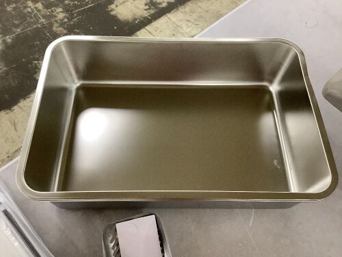 Stainless Steel Cat Litter Box with Mat  - Lot 674