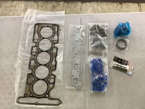 Head Gasket Set - Lot 717