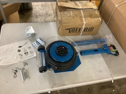 TUFFIOM 3 Ton Triple Air Bag Jack Lift w/Long Adjustable Handle - Lot 445