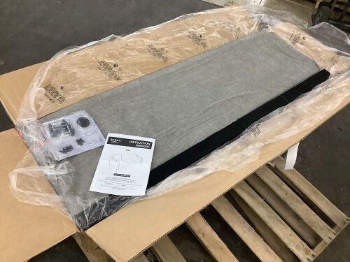 Vingli Sofa  - Lot 39