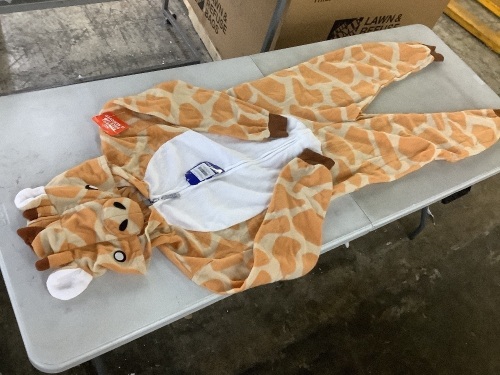 Funziez! Adult Giraffe Onesie, Small - Lot 199
