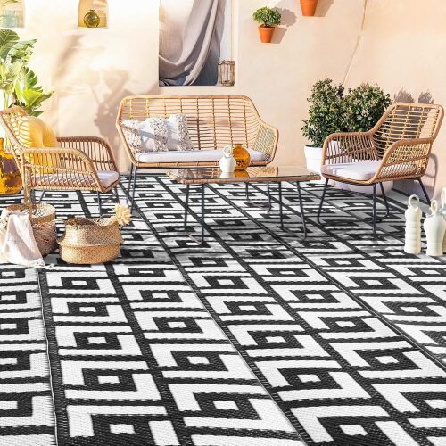 Outdoor Rug for Patio - Lot 3091