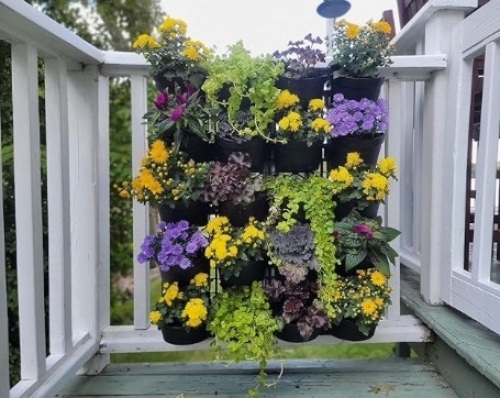 Garden Wall Planter Kit for Outdoor Plants with Integrated Watering System, Modular Panels Mount as Vertical Garden Planter for Wall, Deck Rail or Fence, Black, 20 Pots 4 Frames $168.95 - Lot 57