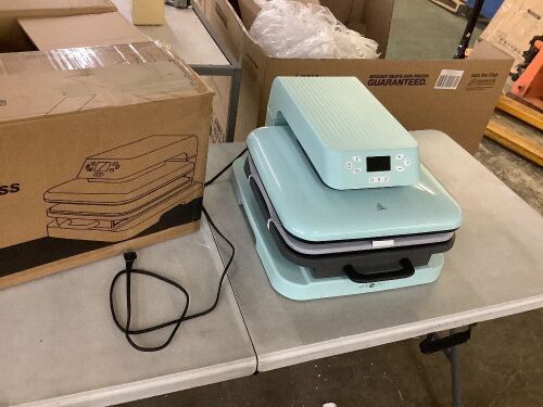 HTVRONT Auto Heat Press  - Lot 211