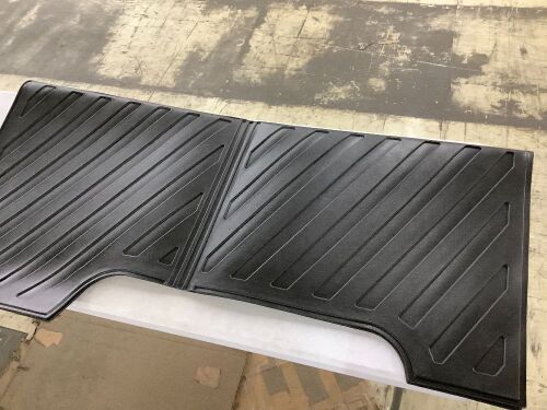Truck Bed Mat for 2015-2023 Ford F150 5.5'  - Lot 641