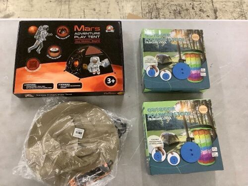Lot of (2) Folding Stools, (1) Play Tent & (1) Realtree Hat  - Lot 673