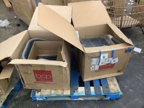 Lot of (2) Indoor Outdoor Woven Wicker Patio Dining Chairs, 250lb Capacity, Set of 2       - Lot 480