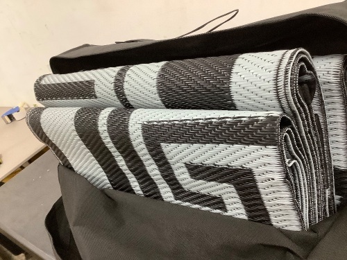 Joyrally Large Outdoor Rug - Lot 3271