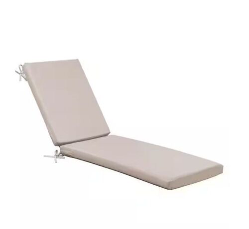 Outdoor Chaise Lounge Cushion in Beige, 20.9 in. x 71.8 in. - Lot 146
