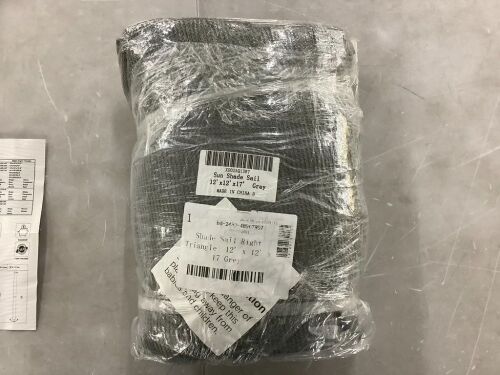 Grey Sun Shade Sail, 12' x 12' x 7 - Lot 154